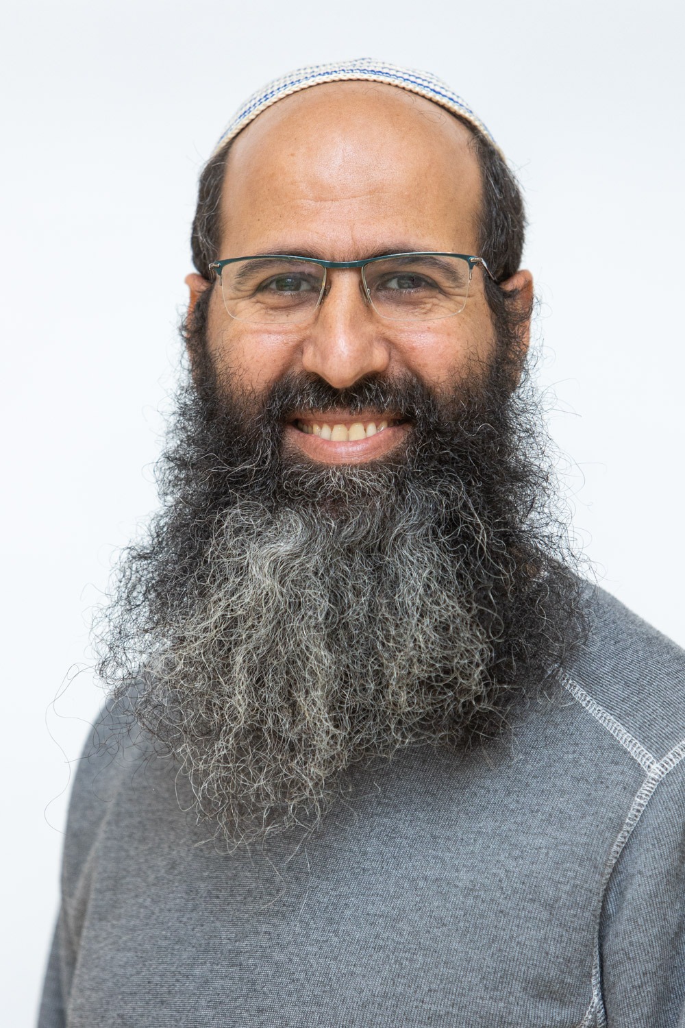 מן הסת"ם – מוצרי יודאיקה, מזוזות ומתנות אישיות המבוססות על כתיבה על קלף